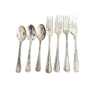 Vintage Wm. A Rogers Hotel Plate Oneida Ltd. 3 Spoons & 4 Forks